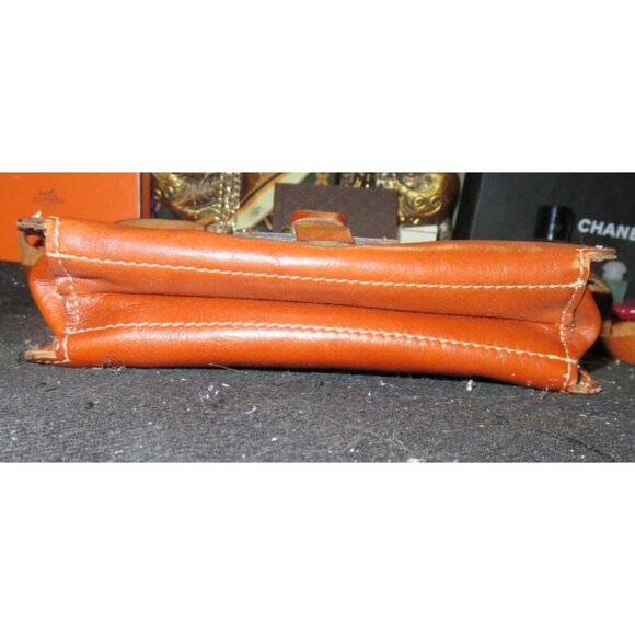 Patricia Nash Heritage Collection Leather Crossbody Wallet in Cognac - Picture 5 of 11